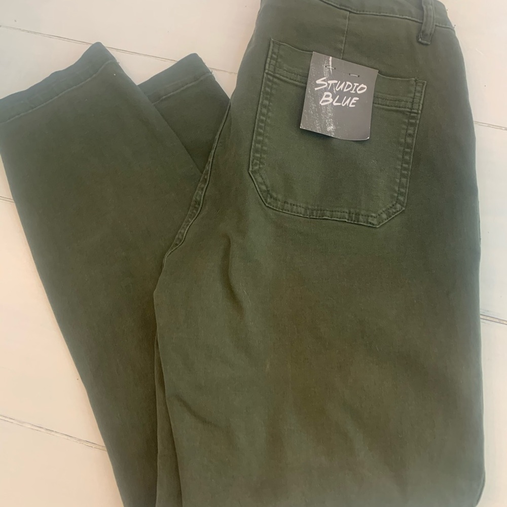 Studio Blue Jeans
